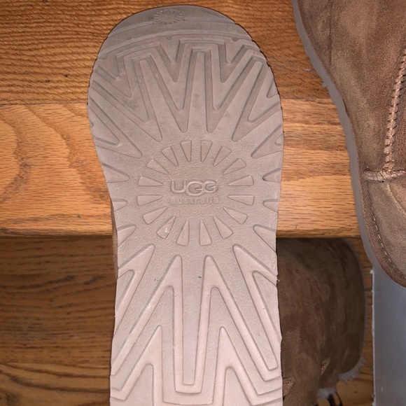 Tall Ugg Bailey Bow - Picture 6 of 8